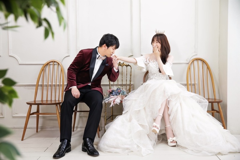 椅子に座って♫