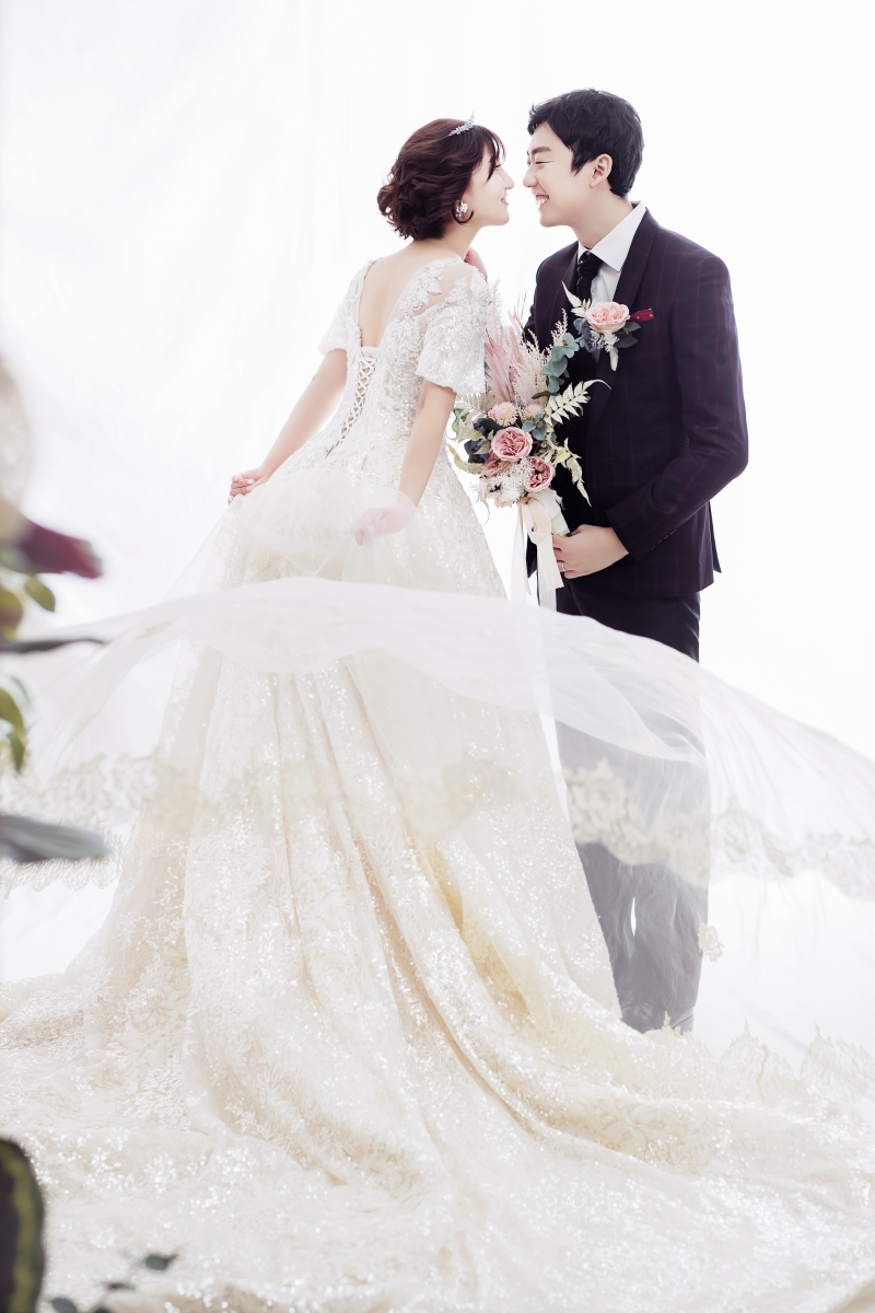 ドレスに着替えて撮影スタート！