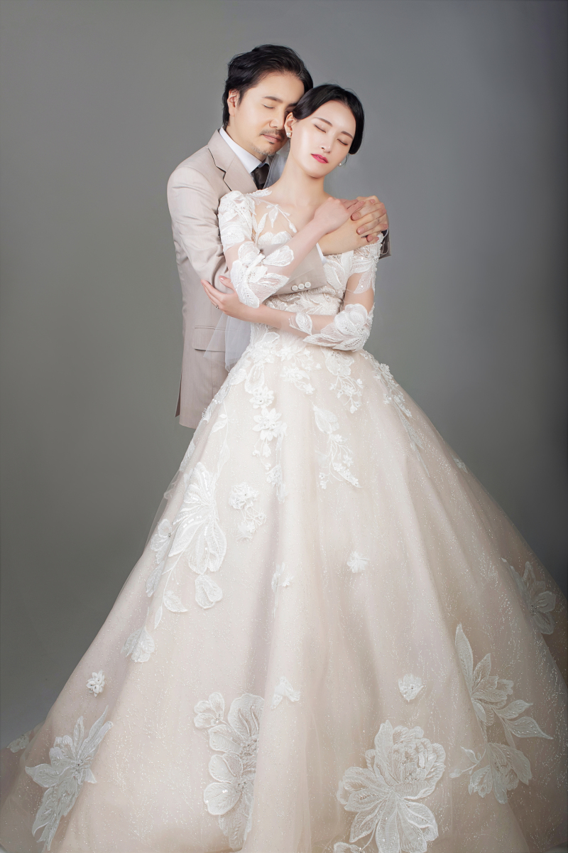 スンススタジオ白背景