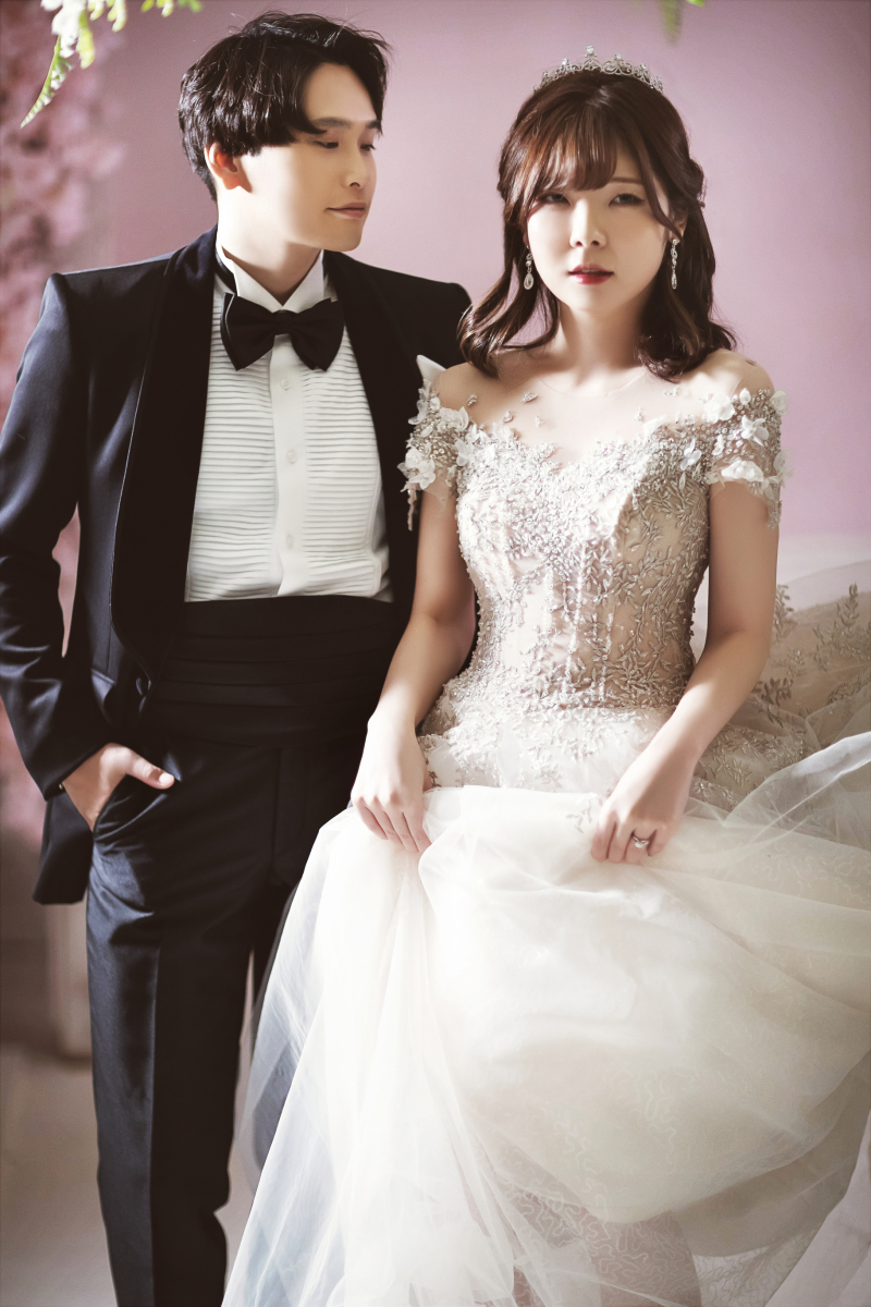 ドレスを持って♪