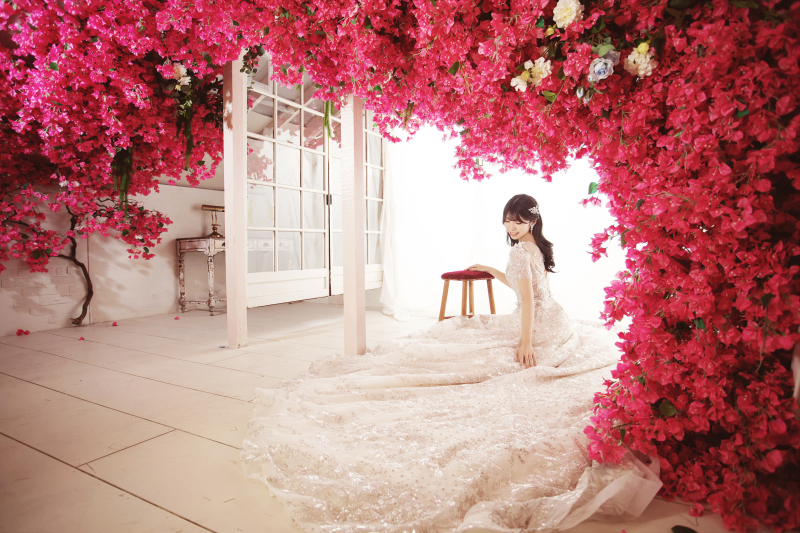 ピンクのお花に囲まれて♡