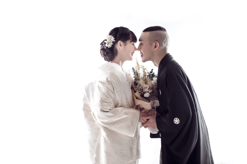 スタジオに戻り、和装×スタジオの撮影