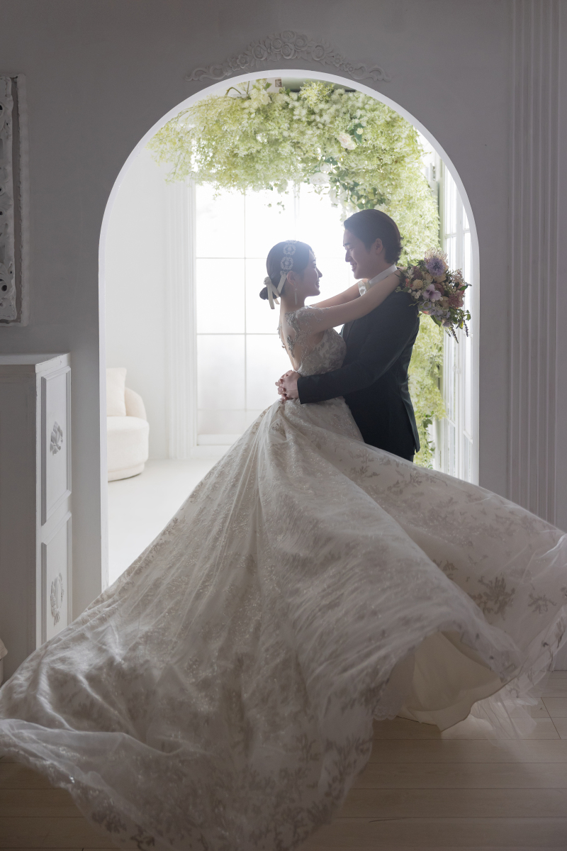 ドレスを投げて♪