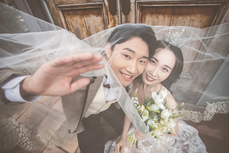 ベールを被って♡