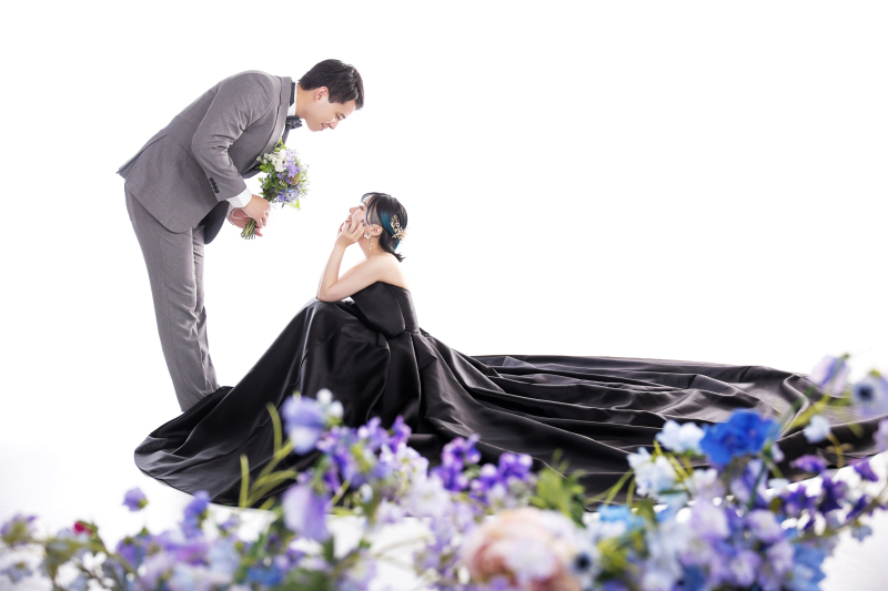 座ったショットも