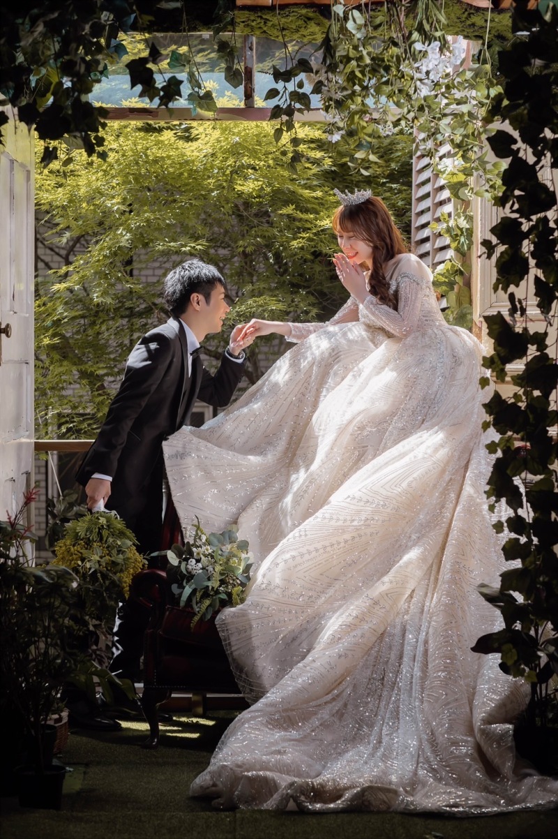 ドレスを広げて♡