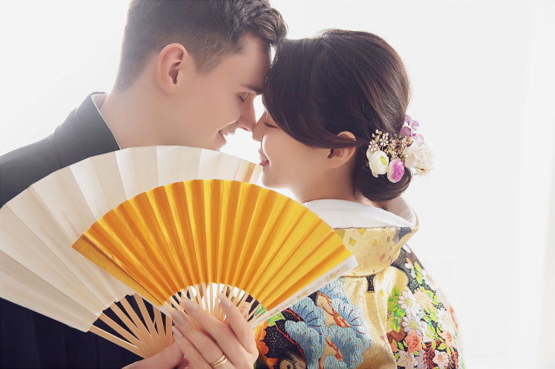 扇子を持って♬