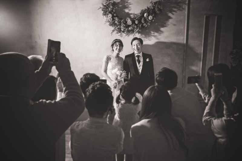 まるで記者会見