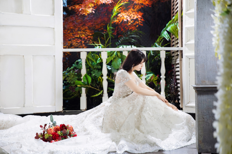 ドレスを広げて♡