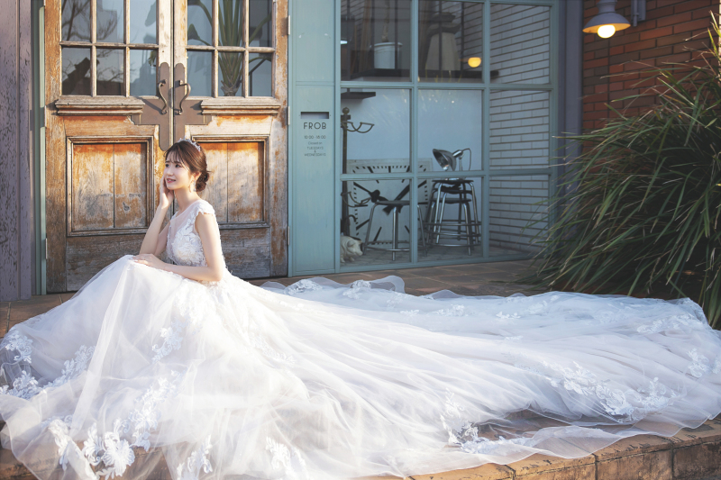 ドレスを広げて♡