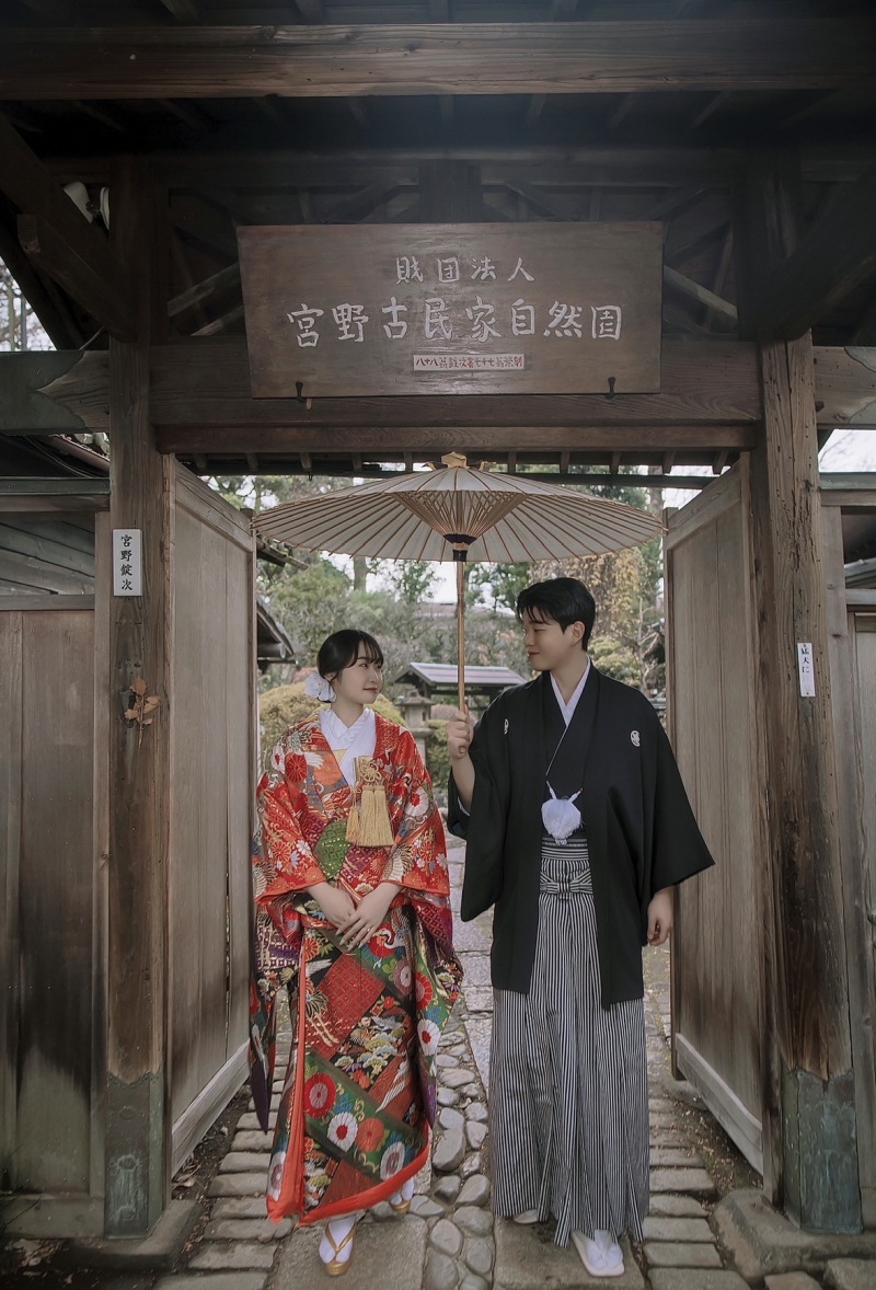 優しい眼差し、2人の歩み
