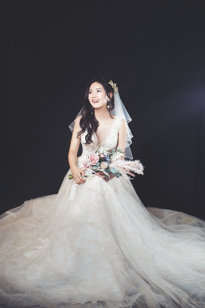 ドレスを広げて♪