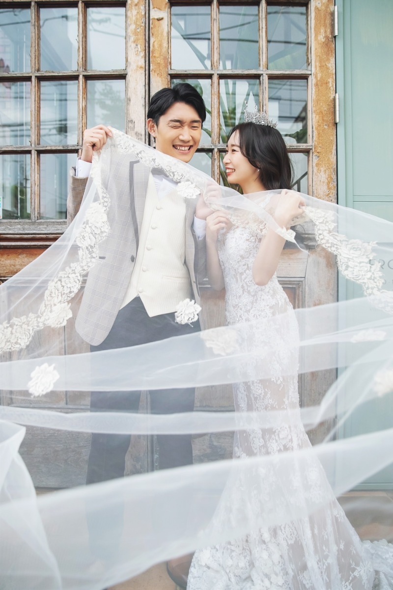 ベールを持って♬