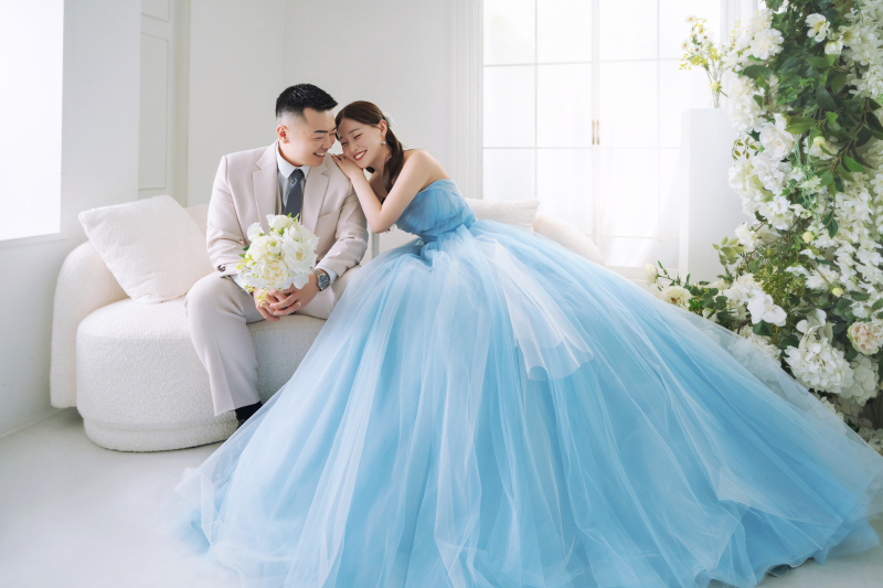 ソファで座ってワンカット♪