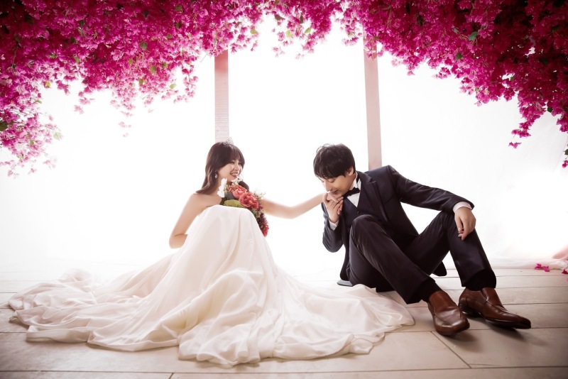 ピンクのお花の下で♡