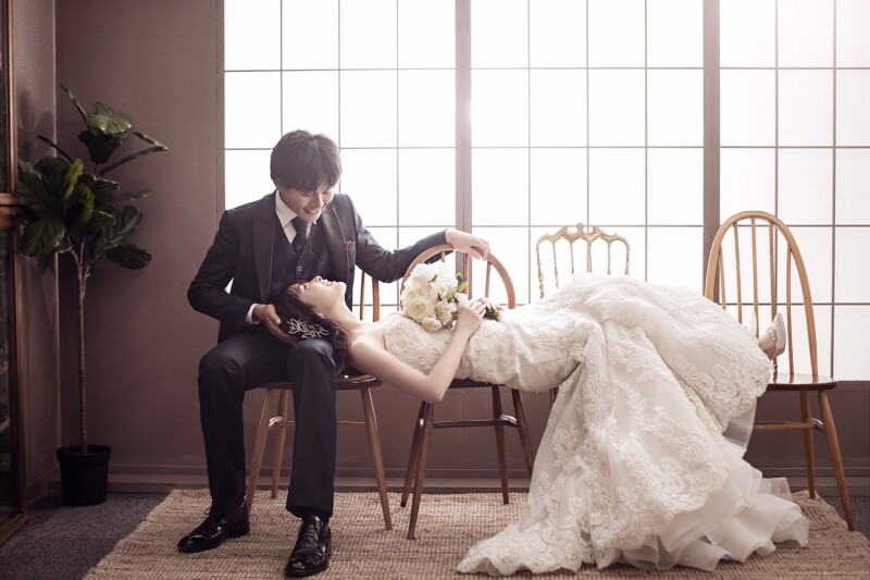 新郎様の膝枕