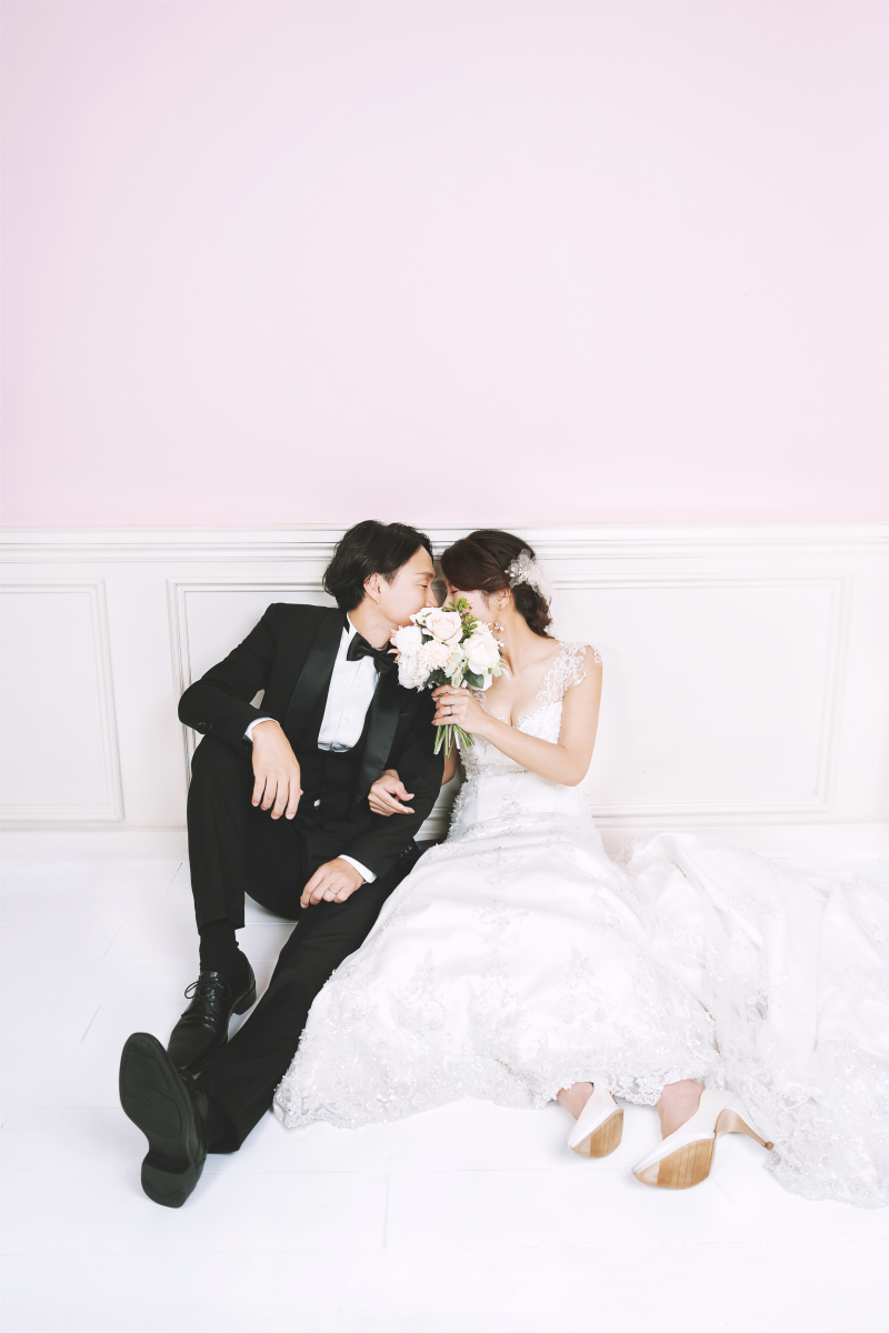 キスをブーケで・・・♡