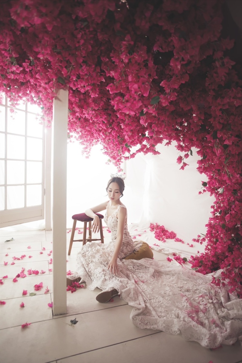 ピンクの花のしたで