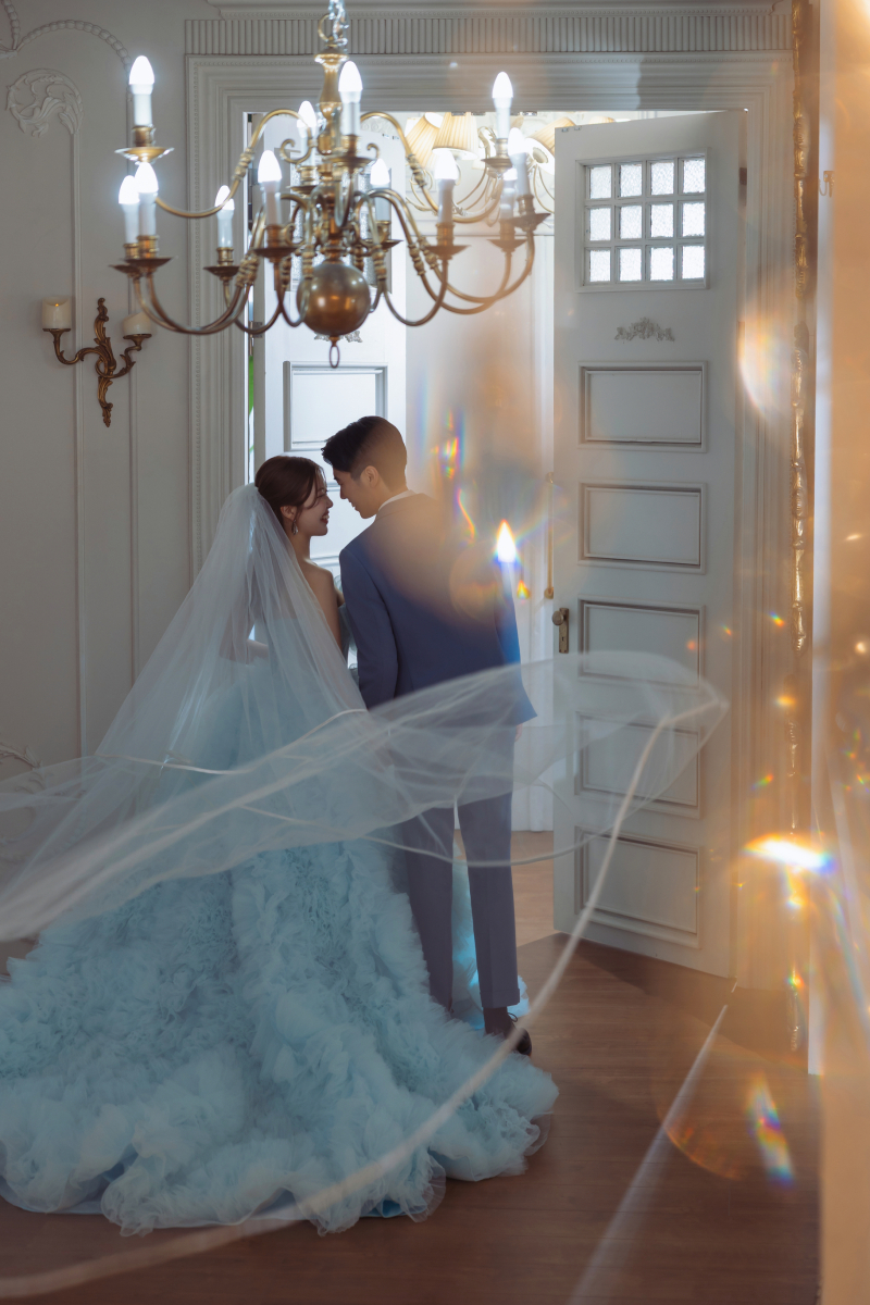 大きな扉前でのショット♪