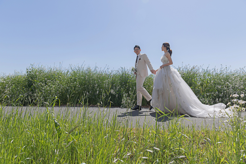 堤防沿いを二人で歩いて♪