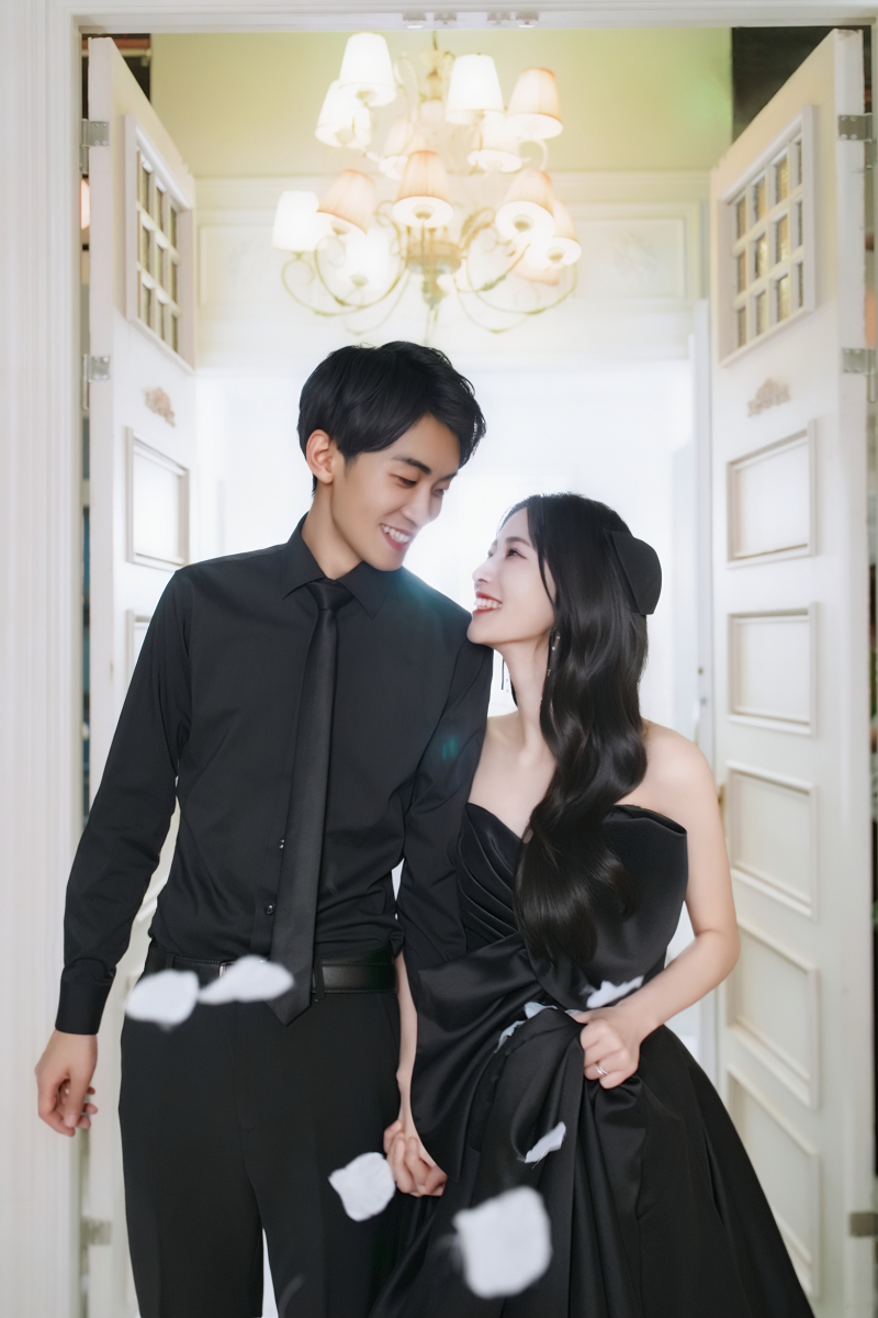 結婚式の入場シーンのようなお写真です！
