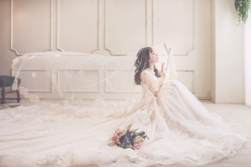 ベールをかぶって