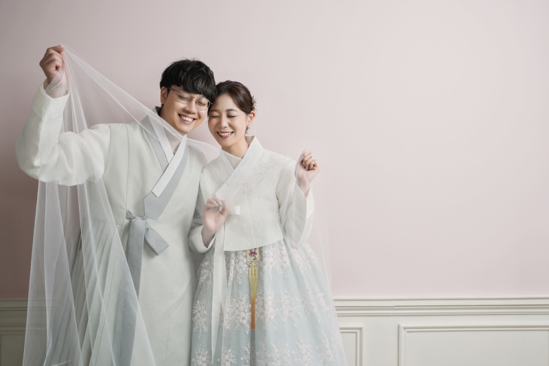 ベールを持って♬