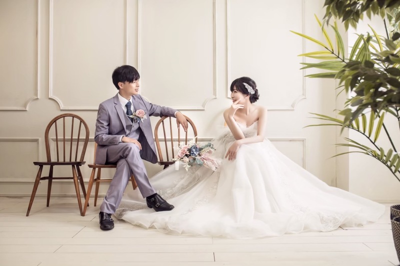 二人で見つめあって