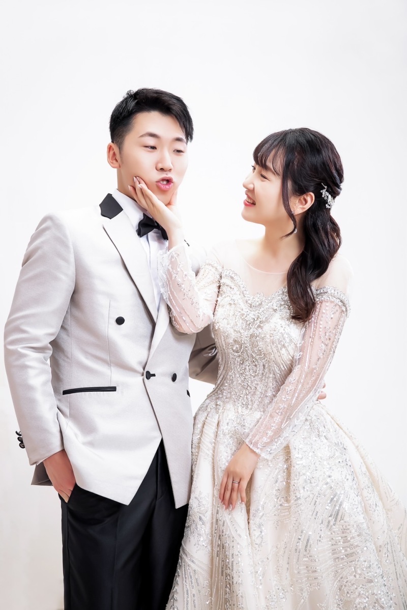 ほっぺをつかんで♪