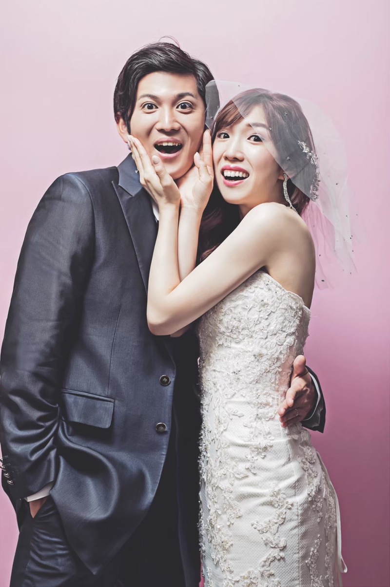 ピンクの背景でポップに！