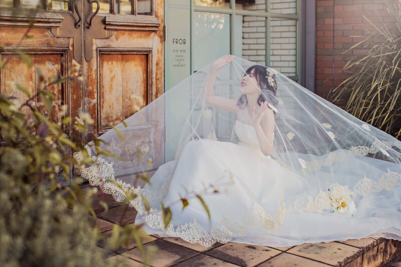 ベールをかぶって