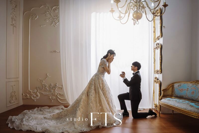 studio FTS_インポートドレスの取扱いがある