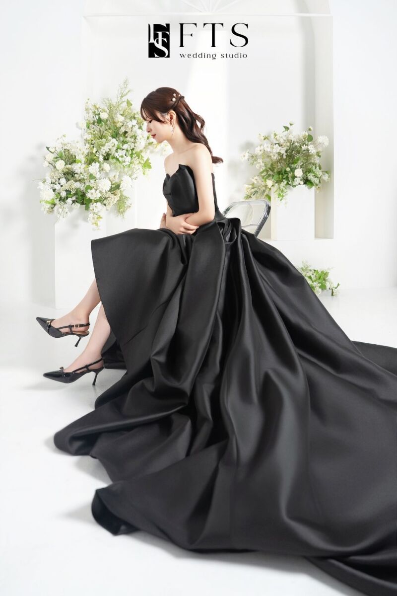 studio FTS_カラードレスが豊富