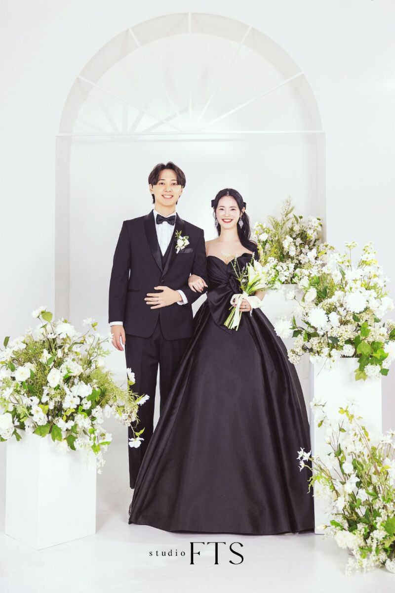 前撮りでしか着れないブラックドレス★