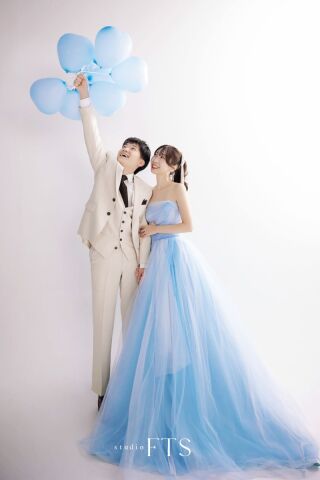 【定価13万円】カラードレス　バイカラー　結婚式　前撮り　ブライダル 9883cf171ba7ec84d209a0b3a0ce8d