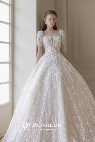 挙式用ドレス試着