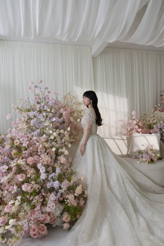 studio FTS_ファーストスタジオ〈お花やアーチ窓が可愛らしいスタジオ！〉