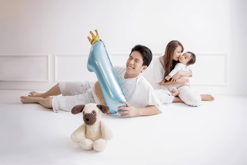 お揃いのパジャマで１歳の誕生日をお祝い♡