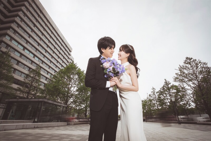 見つめ合うのは少し恥ずかしいものですが、その照れた表情から素敵な写真が撮影できます!