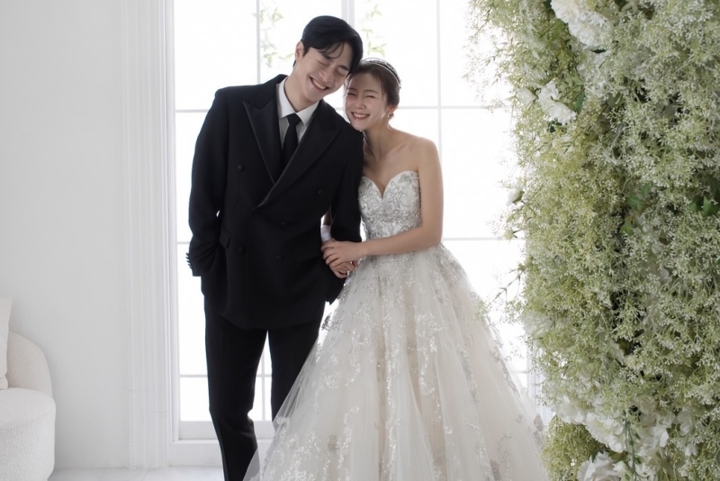 ￥33,000オフ！【３スタジオアルバムプラン】洋装３着・全３箇所スタジオ撮影