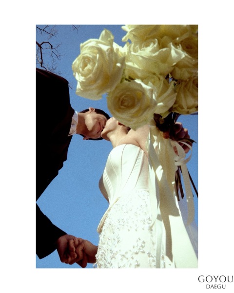 2月末までのご成約でレタッチ＋５枚【GOYOU３着アルバムプラン】洋装３着・GOYOUスタジオ、玄関前・屋上も含む！