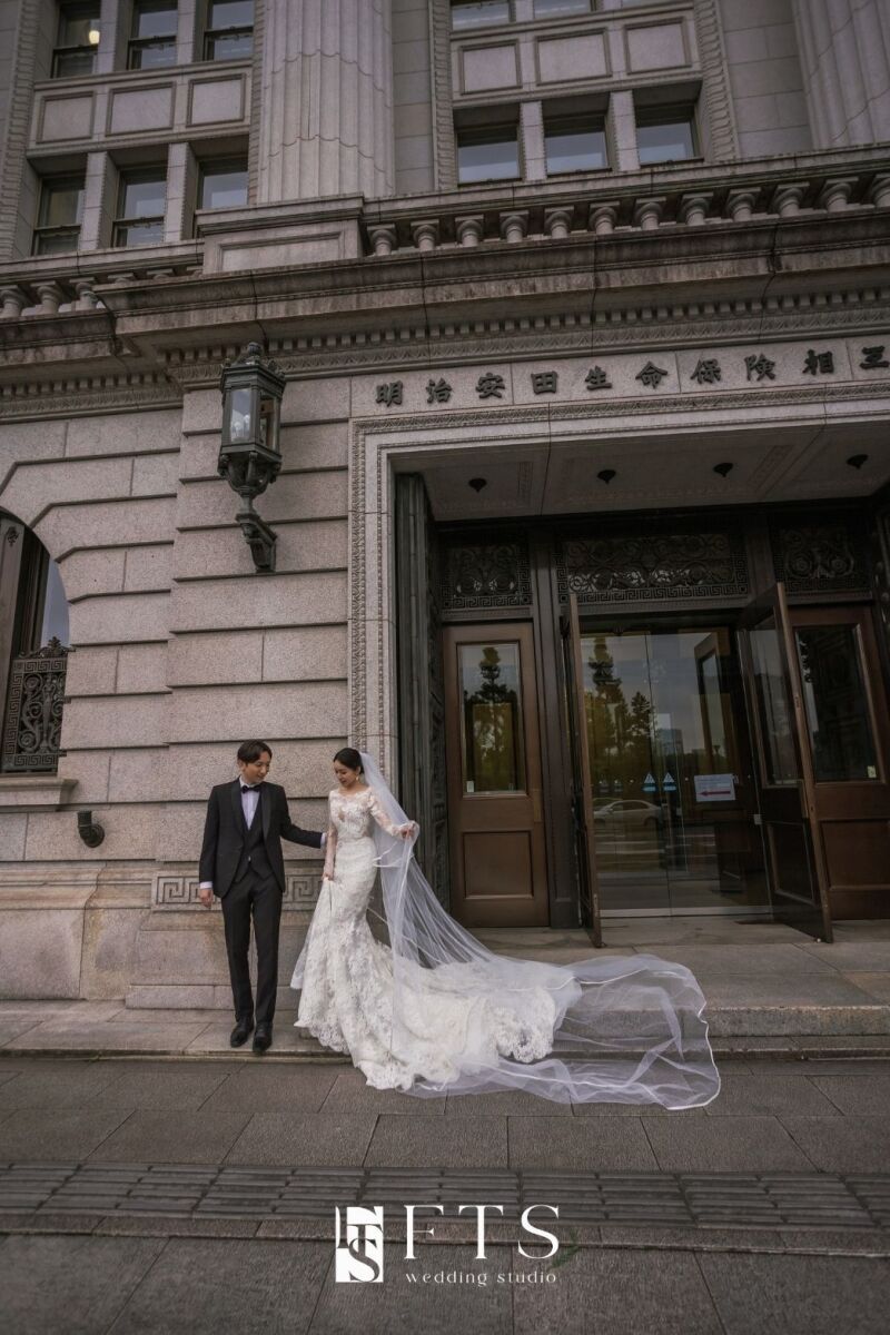 【昼東京駅+ファーストアルバムプラン】洋装２着、東京駅＋ファーストスタジオの２箇所撮影