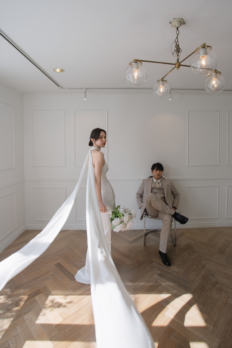 【３スタジオアルバムプラン】洋装３着・全３箇所スタジオ撮影