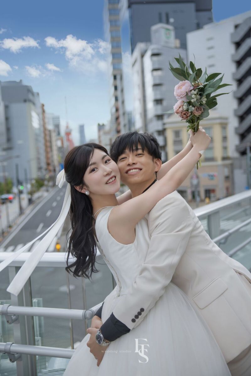 【東京周遊+シエルアルバムプラン】洋装２着、東京タワー＋丸の内＋シエルスタジオの３箇所撮影