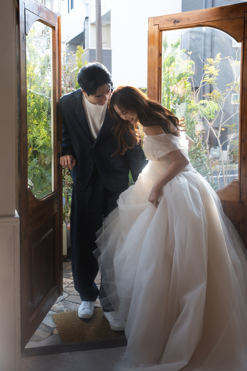 【スタジオ+近隣ロケアルバムプラン】洋装2着、※撮影可能時期4~11月、3つのスタジオの中からお好みのスタジオを1つ選択!