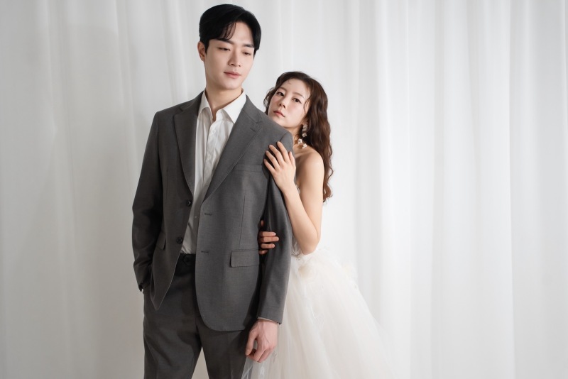 ￥33,000オフ！【３スタジオアルバムプラン】洋装３着・全３箇所スタジオ撮影