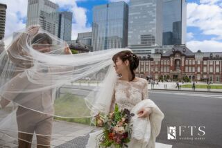 ミニドレス＋１着 or 土日祝UP料金オフ！《昼東京駅アルバムプラン》洋装１着・昼の東京駅撮影
