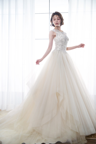 【全てが本場韓国から取り寄せたウエディングドレス】全てグレードアップ料金なし!