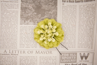 造花髪飾り(無料)