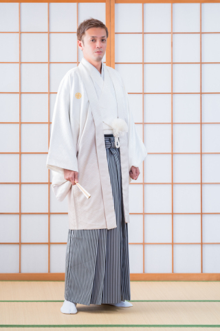 ホワイトベージュ